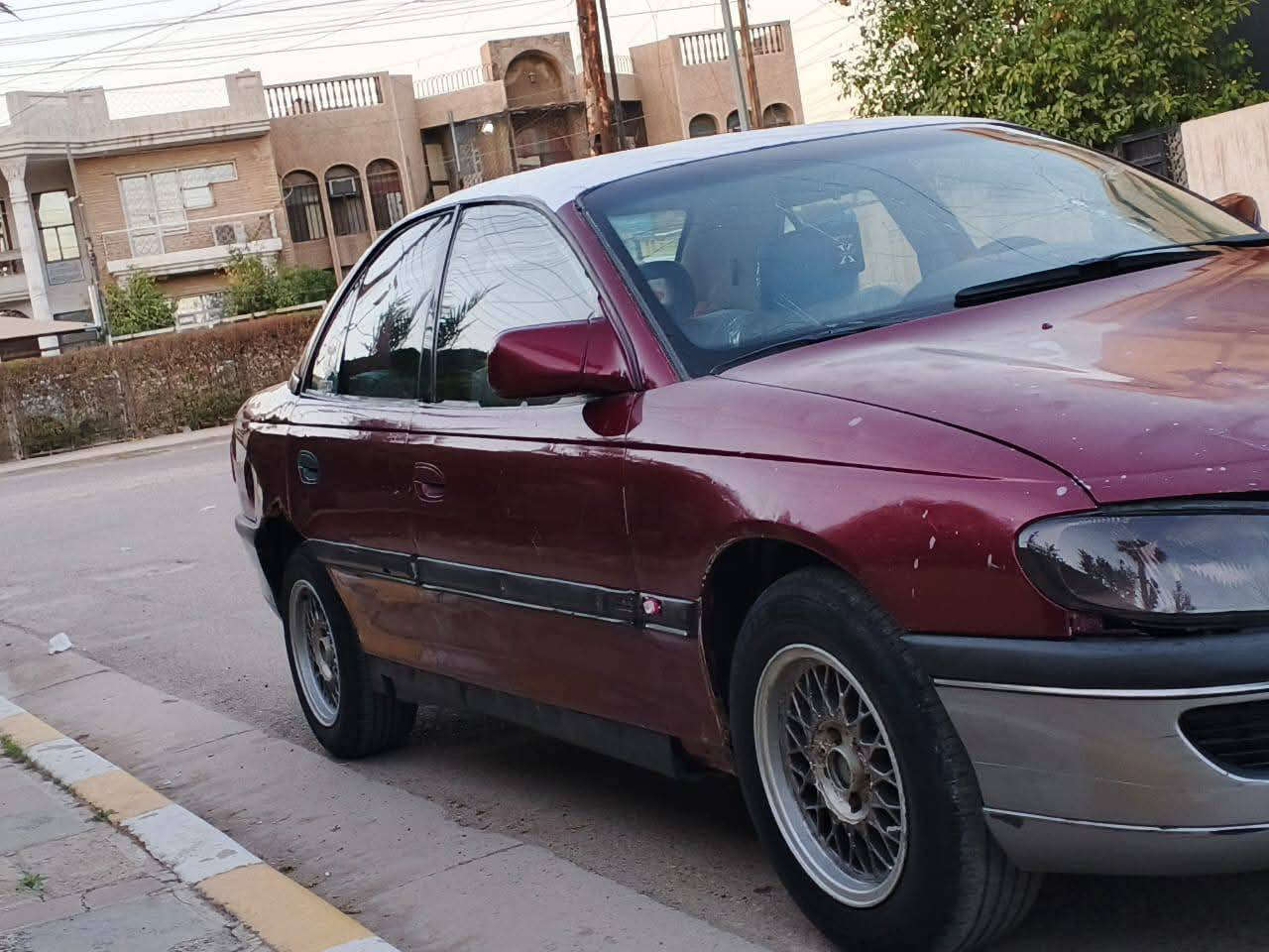 سياره حلوه اوبل بزون سعر 27 وبيها مجال بسيط ***********
