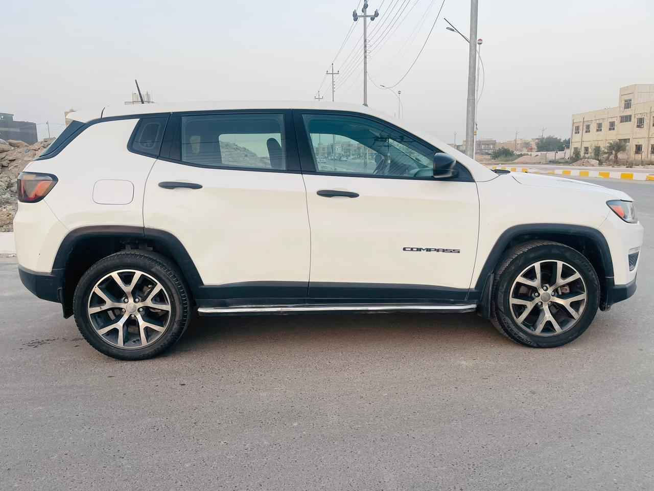 السلام عليكم سياره جيب كومباس أمريكيه للبيع موديل 2018 رقم بصره حره تحويل مشروع وطني الرقم الدولي السياره بيها صبغ جاملغ وبنيد َطرف الباب محرك 2400 مامفتوح السيارة فول مواصفات ماعدا البانوراما بصمه جلد شاشه كبيرة كاميرا دواره تحكم جهتين ويل كروم تبريد حداديه سايد بريك بصمه ماشيه 49 ميل السعر 128ورقه وبيها مجال بسيط للشراي مكان السياره ناصريه الشموخ للإستفسار *********** *********** أرقامي بيهن واتساب
