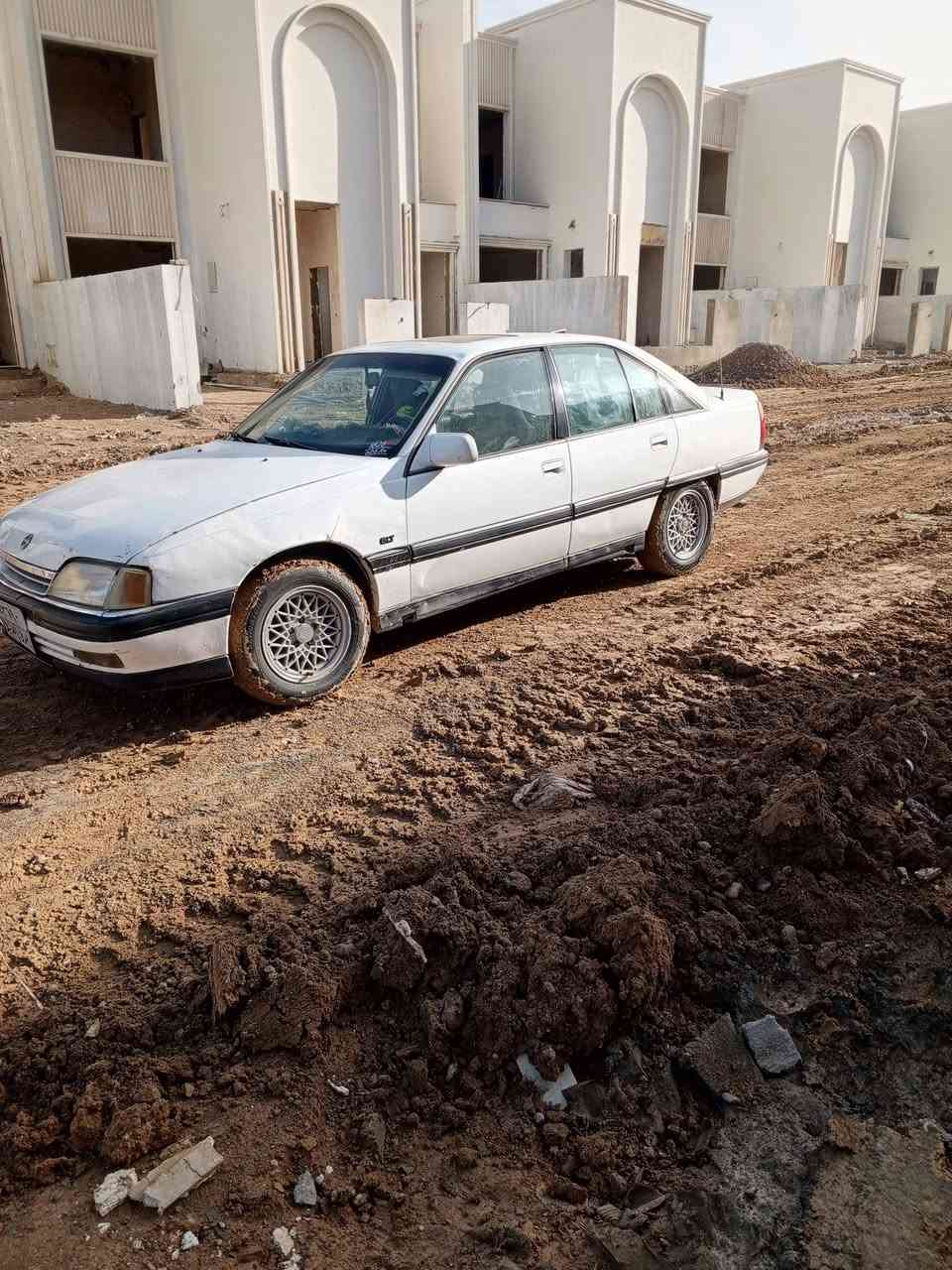 اوبل اوميكا 93 حجم 20كير ومحرك بشرط تايرات نضيف صبغ بلادي هلالات مامعمر شركه سعر 37بيها مجال لشراي مكان كركوك رقم سيارة اربيل ***********ممتواجد عل فيس
