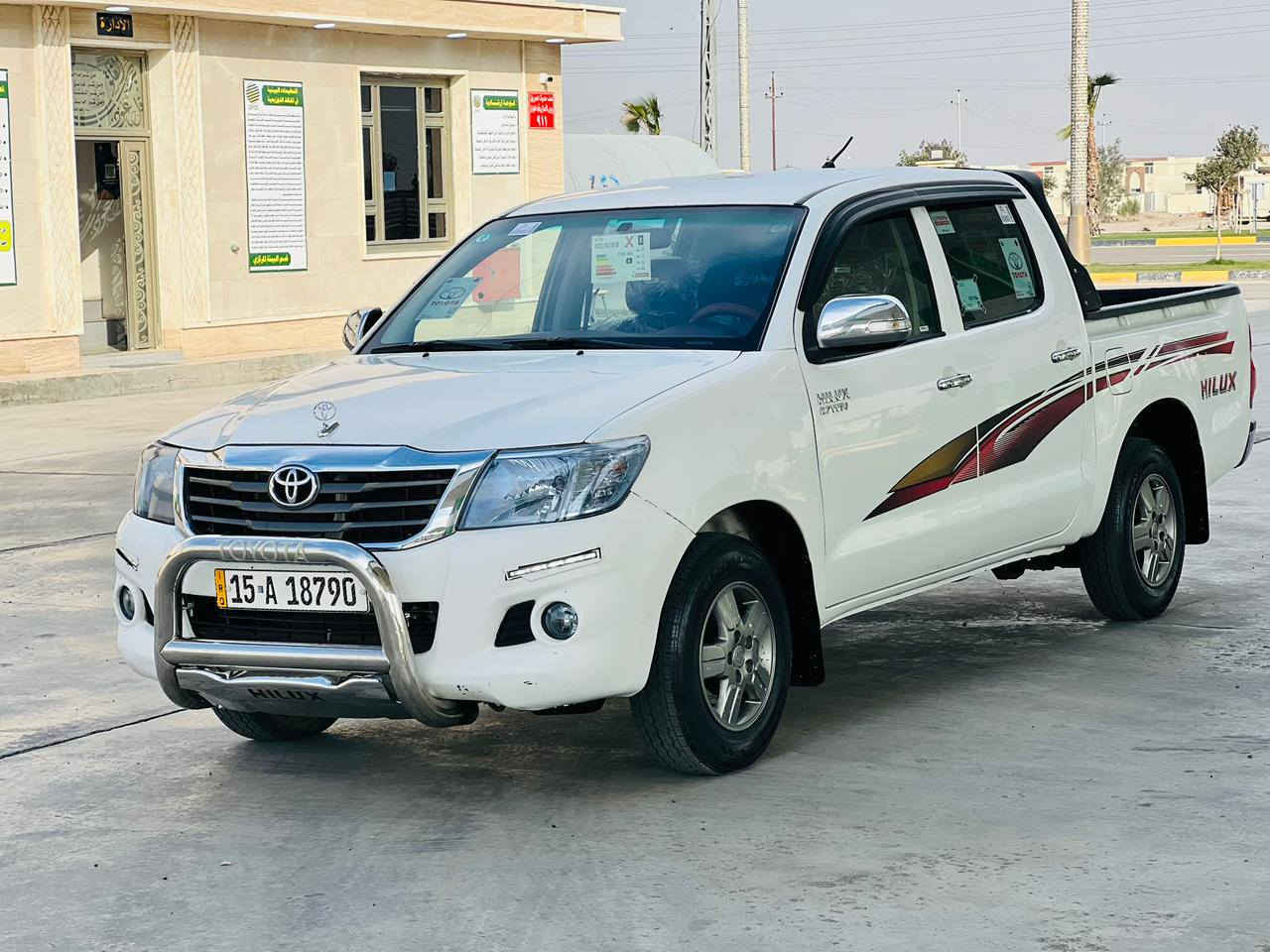 السلام عليكم. للبيع تويوتا 2012.   سعوديه   رقم انبار شرطه تحويل.  اوتوماتيك .    سياره جديده محرك كير صدر تبريد كله جاهز        بيها باردات شبرا والباقي مقفول كفاله عامه ة  مواصفات السعودي معروفه. السعر 180 بيها مجال للطيبين      مكان السياره فلوجه حي العسكري. رقم الهاتف ***********
