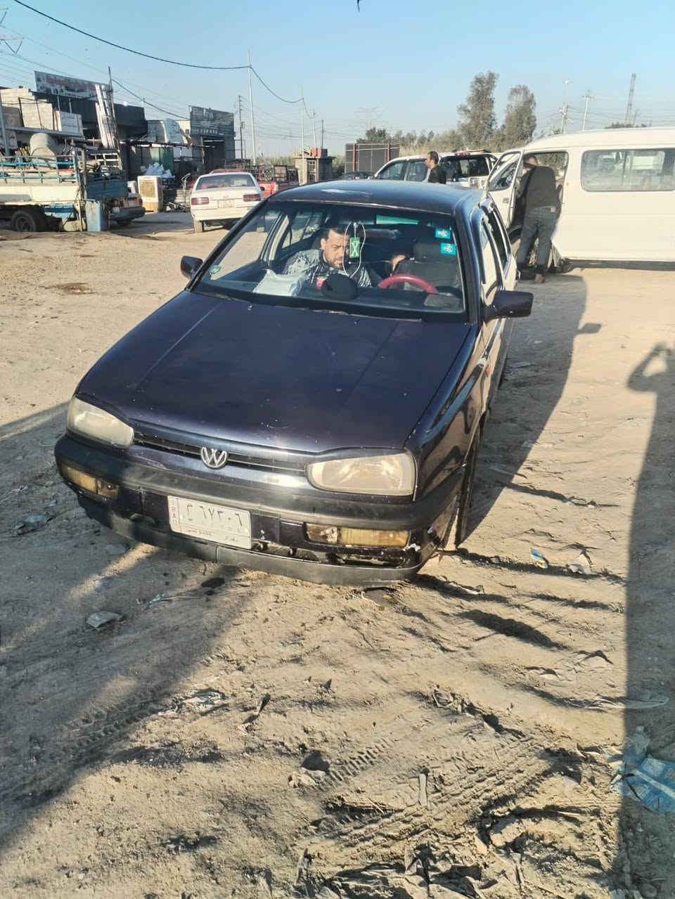 السلام عليكم كولف نفخ مديل 1992مكينه حجم1800 كير عادي مكفولات حداديه جديده تخم تاير جديد كهربائيات كله شغاله اي جطلات مابيه دواخل نضيفه تبريد شغال نقص غاز فقط رقم بغداد شرط تحويل وسعر 37بيه مجال ***********
