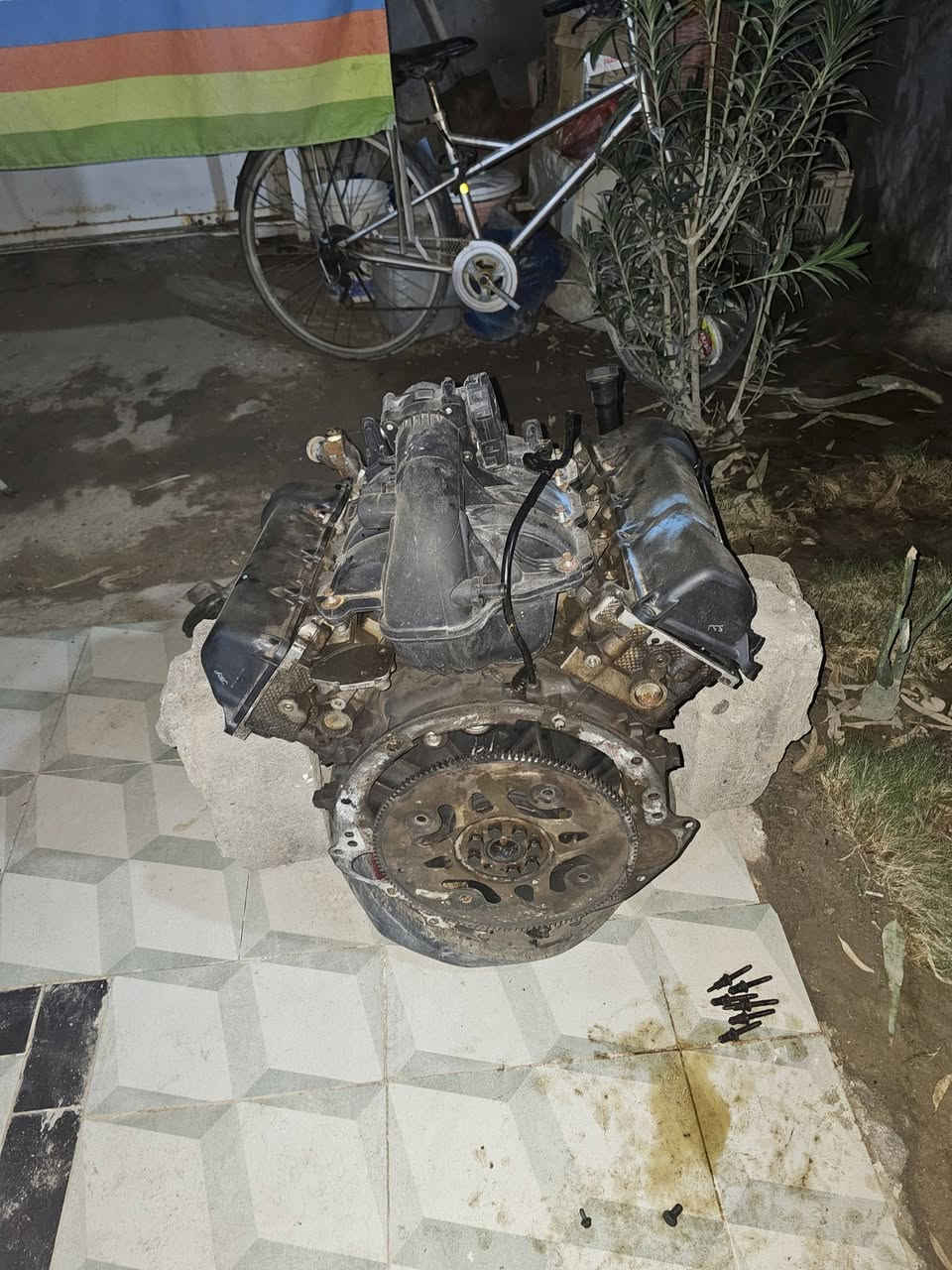 السلام عليكم 
متاح مكينه جيب لبرتي 6 سلندر 3700  مكينه بيه تبخير  وبدلته
ثمن ب العدل  وخذه.  ناصريه مركز ***********
