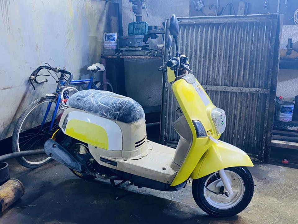 سلام عليكم بوليس داخل كريمي دراجه حلوه وناعمه ماينسمع صوتها شعله معدل عداد سرعه وبانزين شغال الدراجه كلها شغاله بيها نقوصات بسيطه مكينه ما مفتوح بيها برغي كلها بلاديه السعر 550وبيها مجال مكاني بغداد الكاظميه هاذه رقمي بي واتساب ***********
