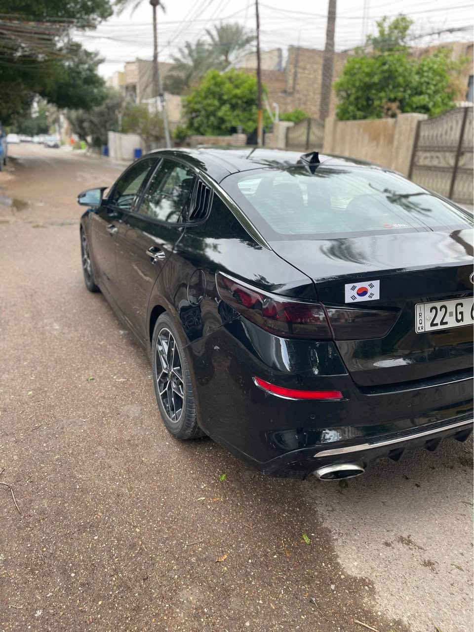 السلام عليكم 
كيا اوبتما 2020 رقم اربيل لون اسوود ملكي 

رقم اربيل الدولي الجديد 

- الحادث : قبغ الجنطه فقط صبغ 
- والباقي مكفول صور الحادث موجوده ب البوست 
 
- مواصفات فول 1/1 

بصمه تشغيل + بصمه ابواب 
بانوراما 
ليد نهاري امامي 
كشنات جلد+ تدفئه  كشنات 
كشنات كهرباء + ميموري لوضعيه الجلوس
شاشه كبيره + GPS + car play 
كاميرا دواره 
تحكم ستيرن فول 4 جهات 
ويل كب جبير  عنكبوت 
رادارات اماميه 
رادارات جانبيه 
رادارات خلفيه مع تنبيه ب اتجاه السياره القادمه 
توقف ذاتي ( اوتو بريك ) 
قياده ذاتيه بواسطه تحديد اتجاه المسار 
كروس سرعه 
شاشه كبيره 
كاميرا دواره 
ثلاثه انظمه قياده ( sport,Normal,comfort )

السعر :- 133 ورقه وبيها مجال بسيط 

للاستفسار :- مكان السياره بغداد الصليخ *********** بغداد, العراق
