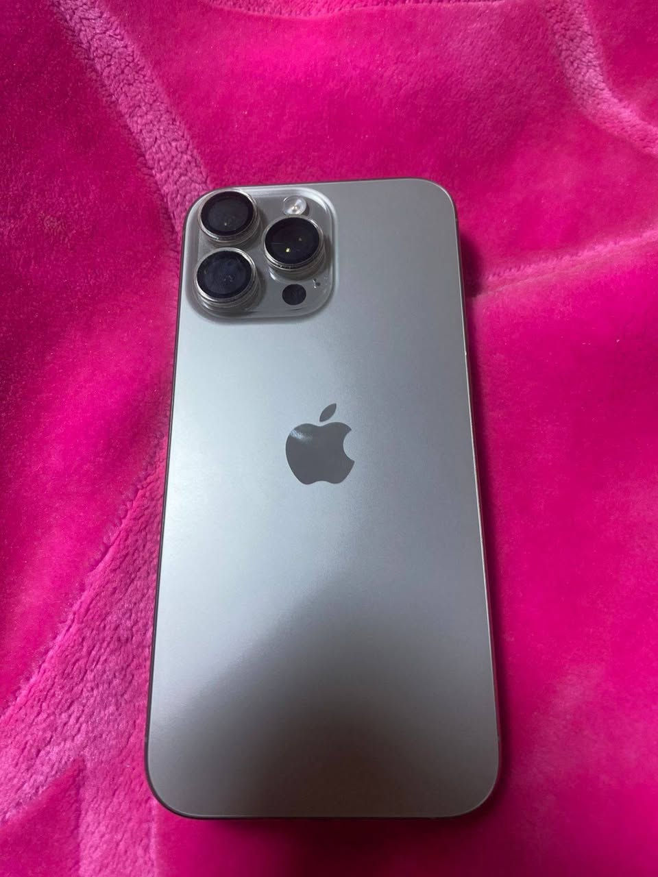 السلام عليكم
آيفون 16 برو ماكس
لون تيتانيوم  
بطاريه 🔋100 
ذاكرة 512
شرق اوسط عربي 
ماستر AEA 
نموذج m
شخط واحد مبي 
واذا بي شاخذ واحد تاخذه بلاش 
مكفول كفاله عامه من فتح وتصليح 
كامل ملحقات
السعر /  مليون 600  الف وبي مجال قليل كلش
العنوان بغداد الشيخ عمر
شراي اتصل ***********
