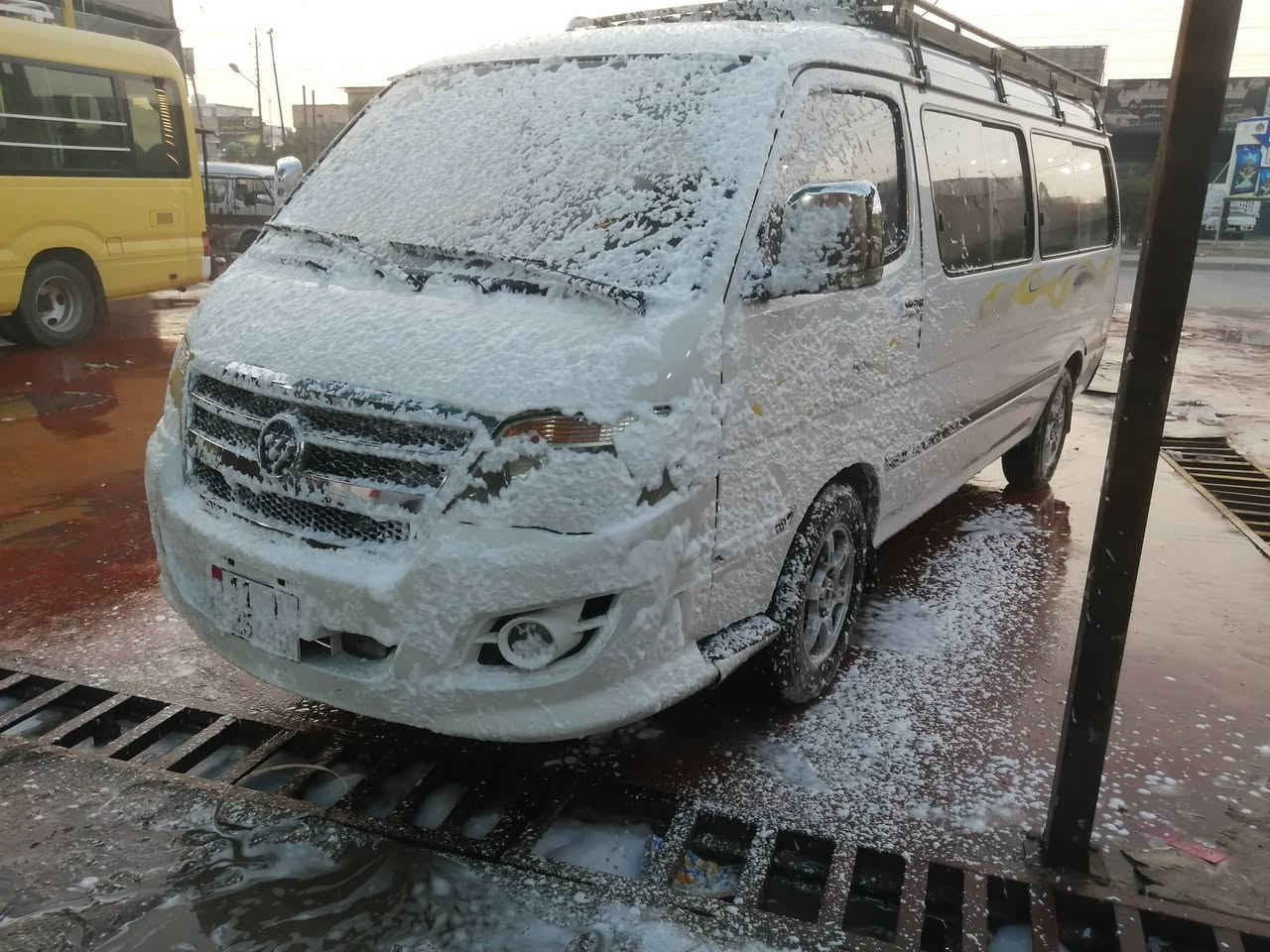 السلام عليكم فتون للبيع موديل ١٤ سيارة حلوه بيها خيط تبخير رقم بغداد انكليزي تفاصيل أكثر الاتصال على الرقم ***********
