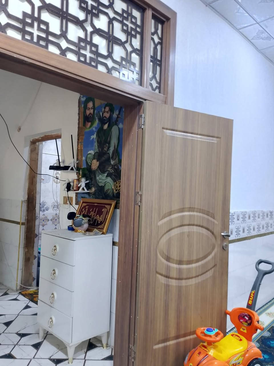 بسم الله الرحمن الرحيم
بيت مساحه 75 متر

غرفه و هول و صاله مفتوحه و مطبخ وطارمه و حمام
و بيتونه فوق و بسطح طابق ثاني تكدر تبني 

شارع مدرسي 

سند 117

سعر مراسله رقم 

***********
