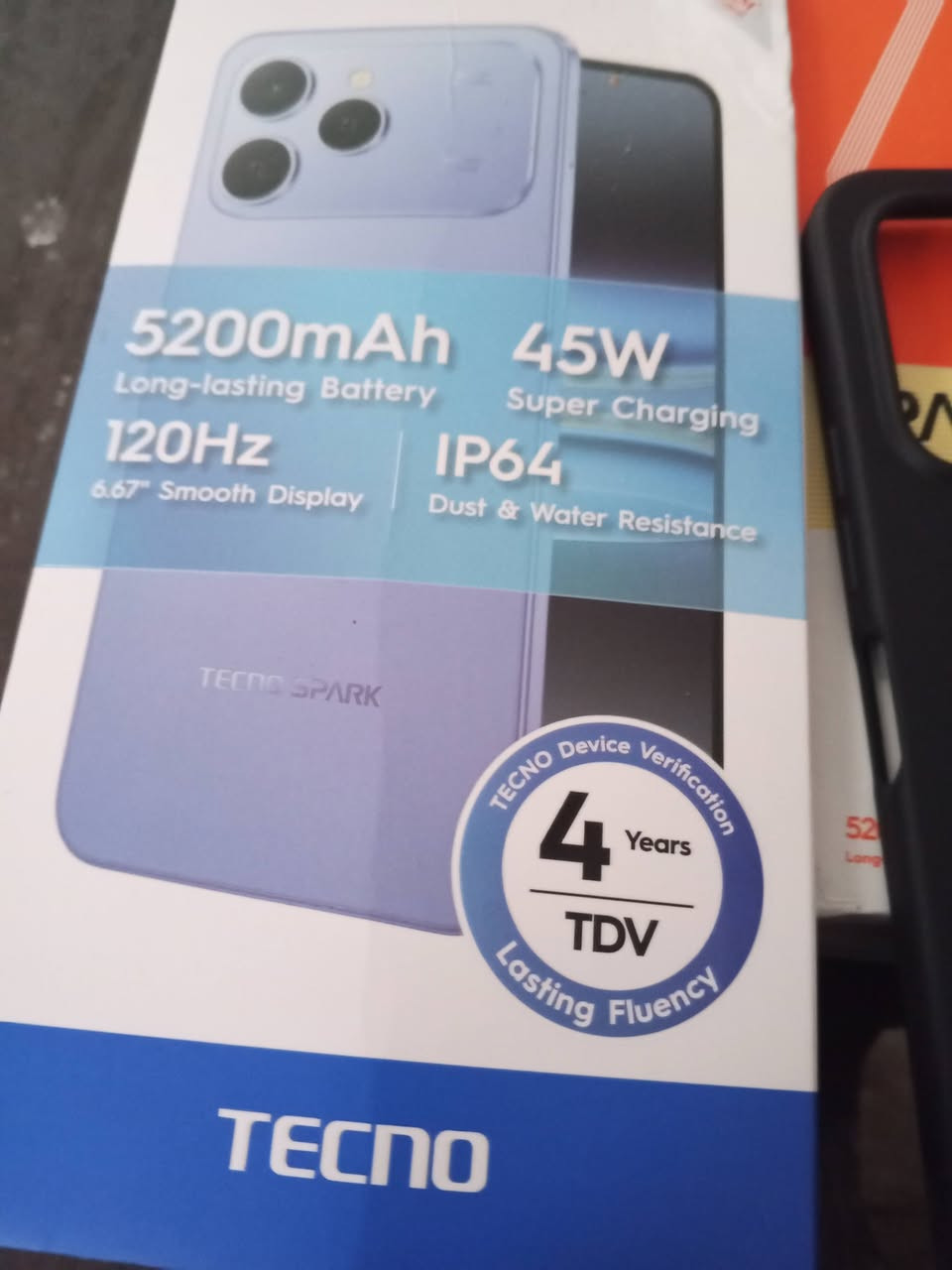 موبايل للبيع
لبارحة اخذته بليل مامستخدم ابد جديد 
150 الف 
 ***********
