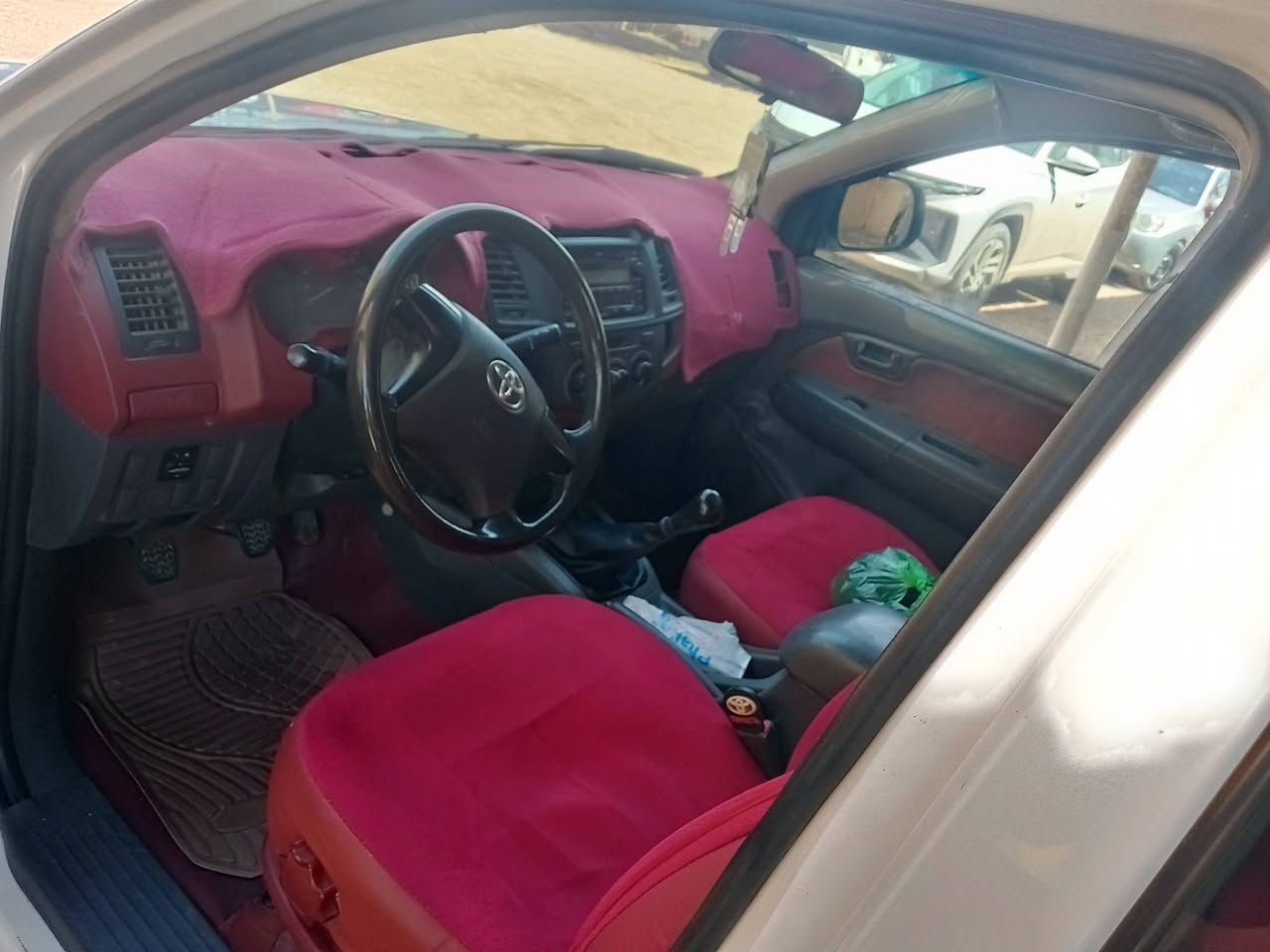 السلام عليكم ورحمه الله وبركاته سياره بيكم فلاونزه موديل 2012 شاصي 12 بيها بنيد وجاملغ امامي مبدلات رقم سلمانيه باسمي سنويه ماساقطه ل27 صدر خلفي امامي كير محرك تخم تاير كله كفاله سياره حلوه بالعافيه على الياخدها للاستفسار *********** مكان السيارة بابل جبله
