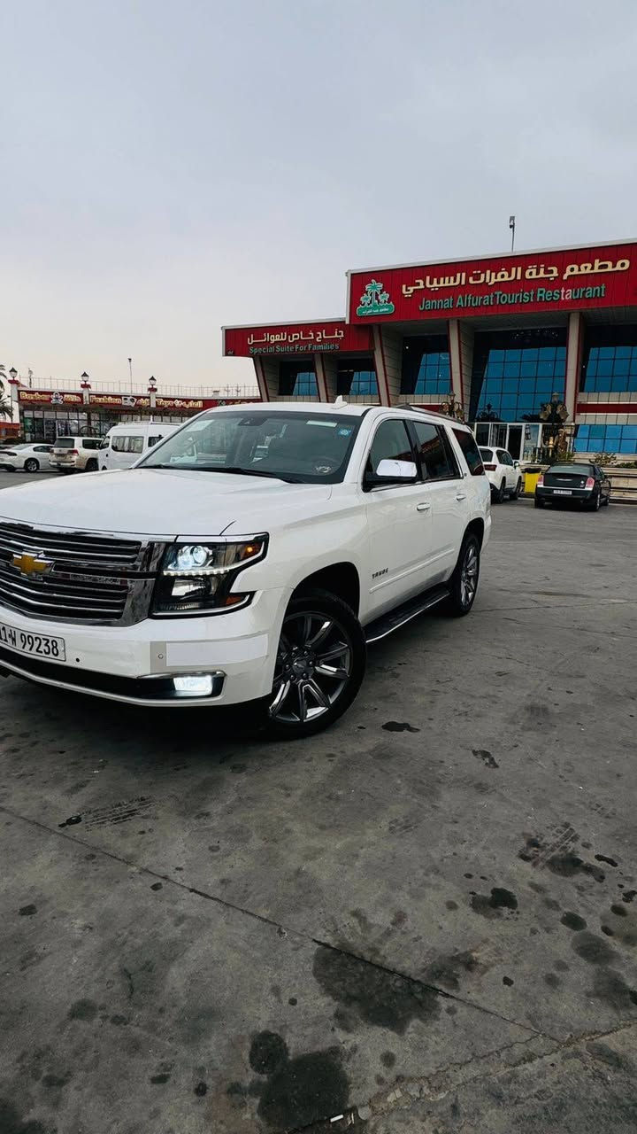 تاهو LTZ موديل 2018
فول فول مواصفات فتحة سلايت 

🟩 السعر   255$ وبيه مجال 

الصبغ بيهه صفحه السايق  وشويه من الجاملغ الامامي اليمنى فقط شرط الفحص  حادثه خفيف بلا دواخل بچم كبس
رقم بغداد الجديد  باسمي 
1/ محرك 8 سلندر/5300 فور ويل بلادي
2/ داخل جلد 
3/ فتحة سلايت 
4/ كراسي جلد وكهرباء وتدفئة وتبريد الامامي والخلفي
5/ كرسي السايق كهرباء مع خزن ميموري مع الاستيرن 
6/ الاستيرن تدفئه فول تحكمات
7/ كراسي 7 مقاعد كلها كهرباء كراسي vip منفصل 
8/ قاصة مع شاشة كبيره فول HD لمس مع كامره دواره 360 درجه مع حاكية
9/ شاشة بالسقف HD وريمونت
10/ مري شفط وقلاب واشاره
11/ دوسات بانزين وبريك متحركه كهرباء مع خزن ميموري
12/ سماعات محيطية مع دمام
13/ لايت عدسةوزنون ولد نهاري 
14/ بك لايت لدات 
15/ صندوق ذكي كهرباء مع حساس فتح بالقدم 
16/بصمة 5 بصمات 
17/ تشغيل عن بعد وجام اوتو وتنزيل بالريموند
18/  ترحيب مع اناره داخليه لد
19/ كروز سرعة مع نظام تشغيل اقتصاد محرك 4 او 6 سلندر
21/ رادار جميع الاتجاهات مع توقف ذاتي عند الاقتراب
حساس امامي وخلفي مع رجاج كرسي السايق
دهن وفلاتر كله جديد دسكات جدد حداديه جاهز. تخم تاير 

هاتف  ***********
