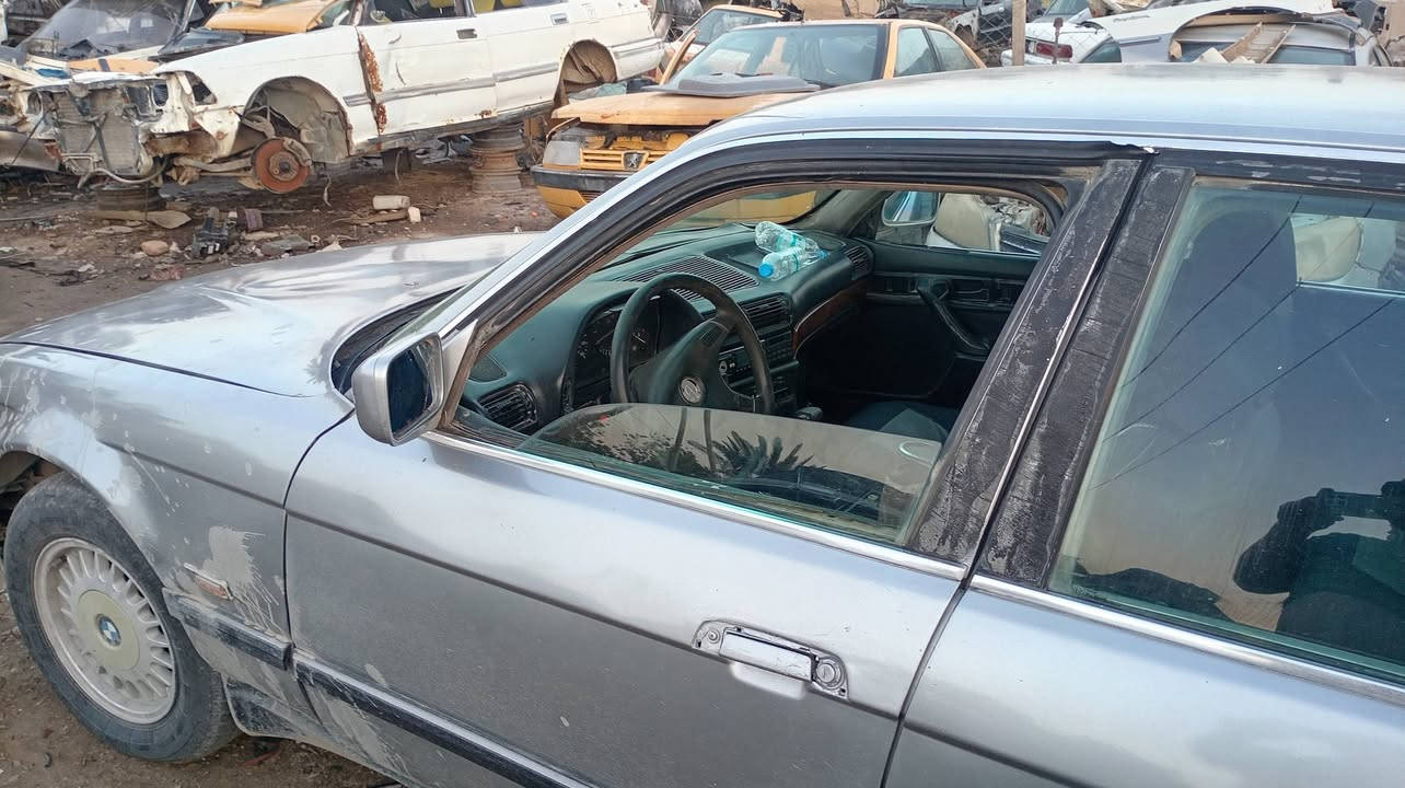 سلام عليكم
بي ام  تفصيخ فقط 
قطع قيار شتحتاج من غراض موجوده 
العنوان الغراف. الشارع العام 
رقم الهاتف. ***********
