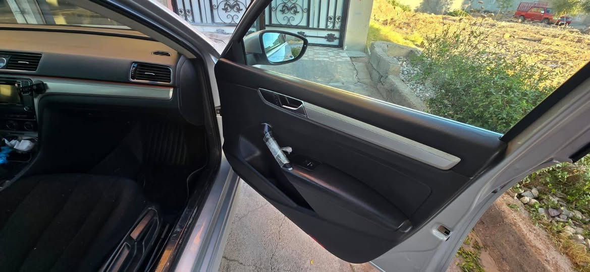 السلام عليكم
باسات 2017
قطعتين صبغ
بدون داخل بدون ايرباك
كير محرك كفاله
محرك ١٨ مرغوب 
أرقام سنويه جديده
ماشيه ١٢٥ m
سياره كامله و جاهزا
العنوان قضاء الشيخان
السعر 126مجال
*********** دهوك, العراق
