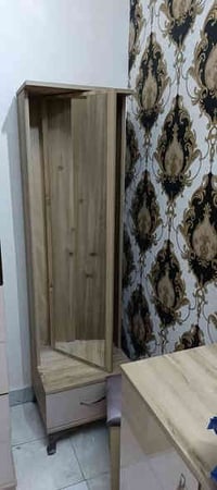 غرفة نوم تركي  مستعمله قليل نظافة احلى من الصور  9قطع  السعر 800 العنو...