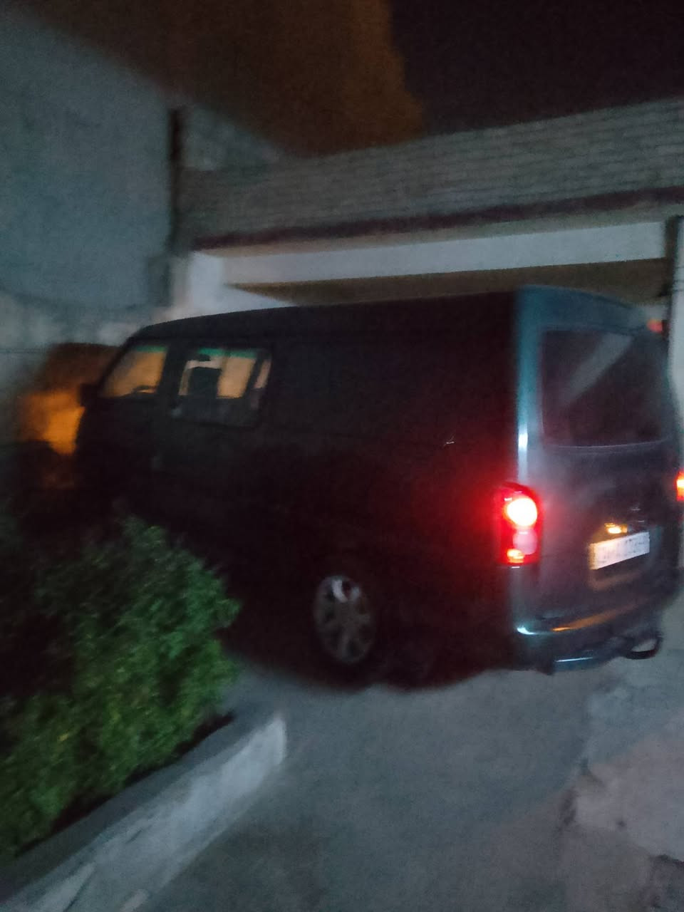 للبيع كيا هونداي موديل 1997 حمل مكينا كير شرط سعر 50 للتواصل *********** رقم دهوك جديد
