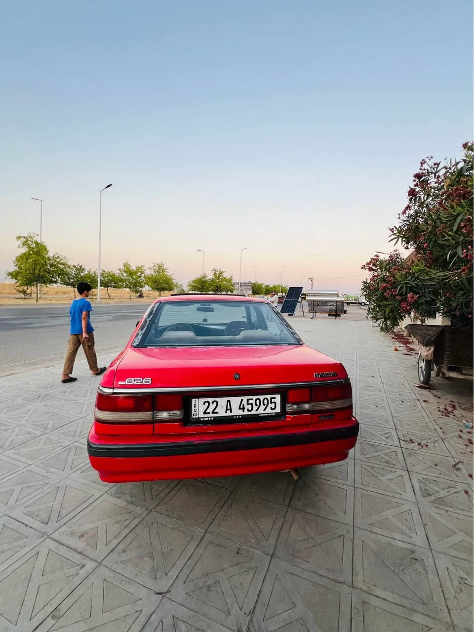 مازدە626 ٨بەخ  
سەیارەکە پشتو پیش کەپس بی سبوخ هیچی نییە فەقەت یەک دەرگا بیلاد گۆردراوە سەیارەکە زۆر زۆر خاوینە خایسی نییە هەموو گیانی بەشەرت 
٤جام کارەبایی
سلایت
قوفل مەرکەزی 
رەقەم باریک سەنەوی تا٢٠٣٠
سعری٣٧مەجال
*********** أربيل, العراق
