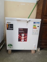 مجمده نضيفه شغاله للبيع مستعجل سعر 250 وبيها مجال بصيط 07518779065