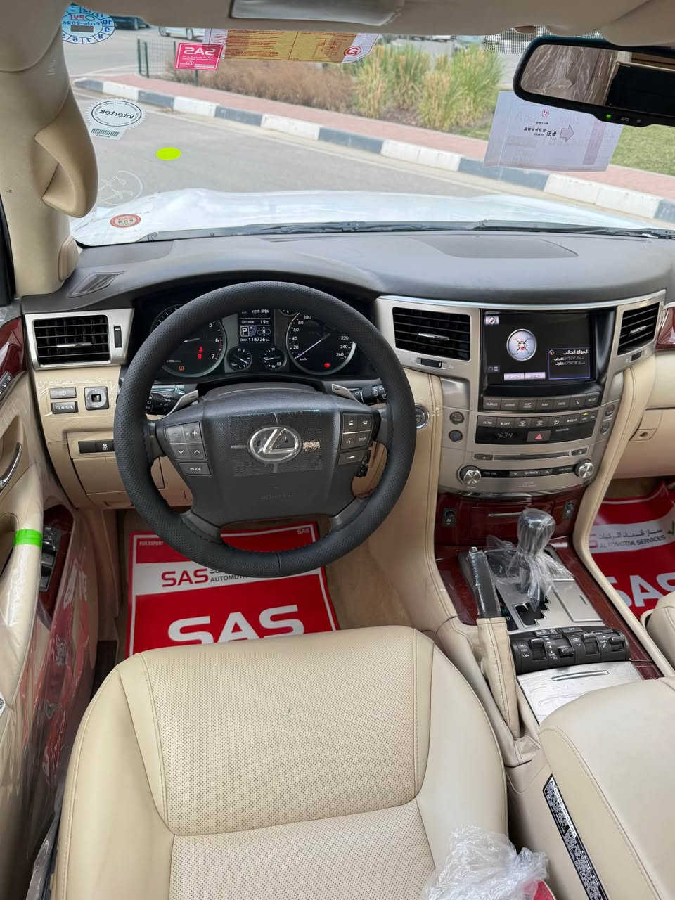 Lexsus _LX570_ 2013 _ 118,000km🪬

اللَّهُمَّ صَلِّ عَلَى مُحَمَّدٍ وَعَلَى آل مُحَمَّدٍ
سياره بدون مراوص رجائن

ليگزيز  موديل . 2013 . (LX570)
سياره مواصفات (بريمي اصلي)
سياره ماشيه (118) الف كيلو
سياره مكفوله كفاله عامه كلشي
بدون صبغ + بدون بارد + بدون حالوب
ماشالله سياره نظافتها حلو بمعنا كليمه

🧩سياره حتا غراضات موجود 
(هيدفونات + عرضيات + كل  موجود
داخل _ بيجي + ماشيه (١١٨) + موصفات بريمي + محرك 8 سلندر + 5700 حجم

🎲مواصفات سياره
بصمه + النزيلاق + شغال + كشن جلد 
كشنات تدفيه + كاميرات + ثلاجه + زينون
باب وراء شفط +نظام ايكو + سبورت +

🪬محرك و گير كل بشرت
ما مفتوح بشرت 
سياره حيل جديد نظيفه كلشي عاي بلادي 
سياره مابيها دينار مصرف 

🧿نظافه ١٠٠٪ كامل سيرفس بدون نقص و بدون مصرف سياره اي نقص مابيها
4 أيطارات جديدة تحتها
تاير وويل بيلادي شريكه
حتا تاير (دنلوپ) أصليه
نفسي

📍نفسي يوم /تحويل وكاله حاظر
مكان / داخل سليمانيه
سعر/397$ ورقه 
م/ ***********📲 السليمانية, العراق
