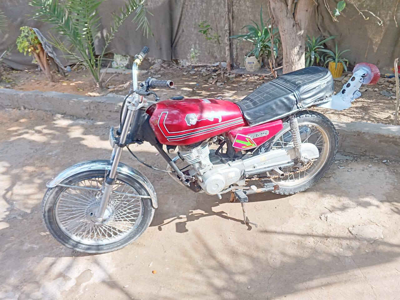 سلام عليكم شباب دراجه اربعه كير للبيع المكان الديوانية قضاء الشاميه السعر 300او بيه مجال لطيبين ***********
