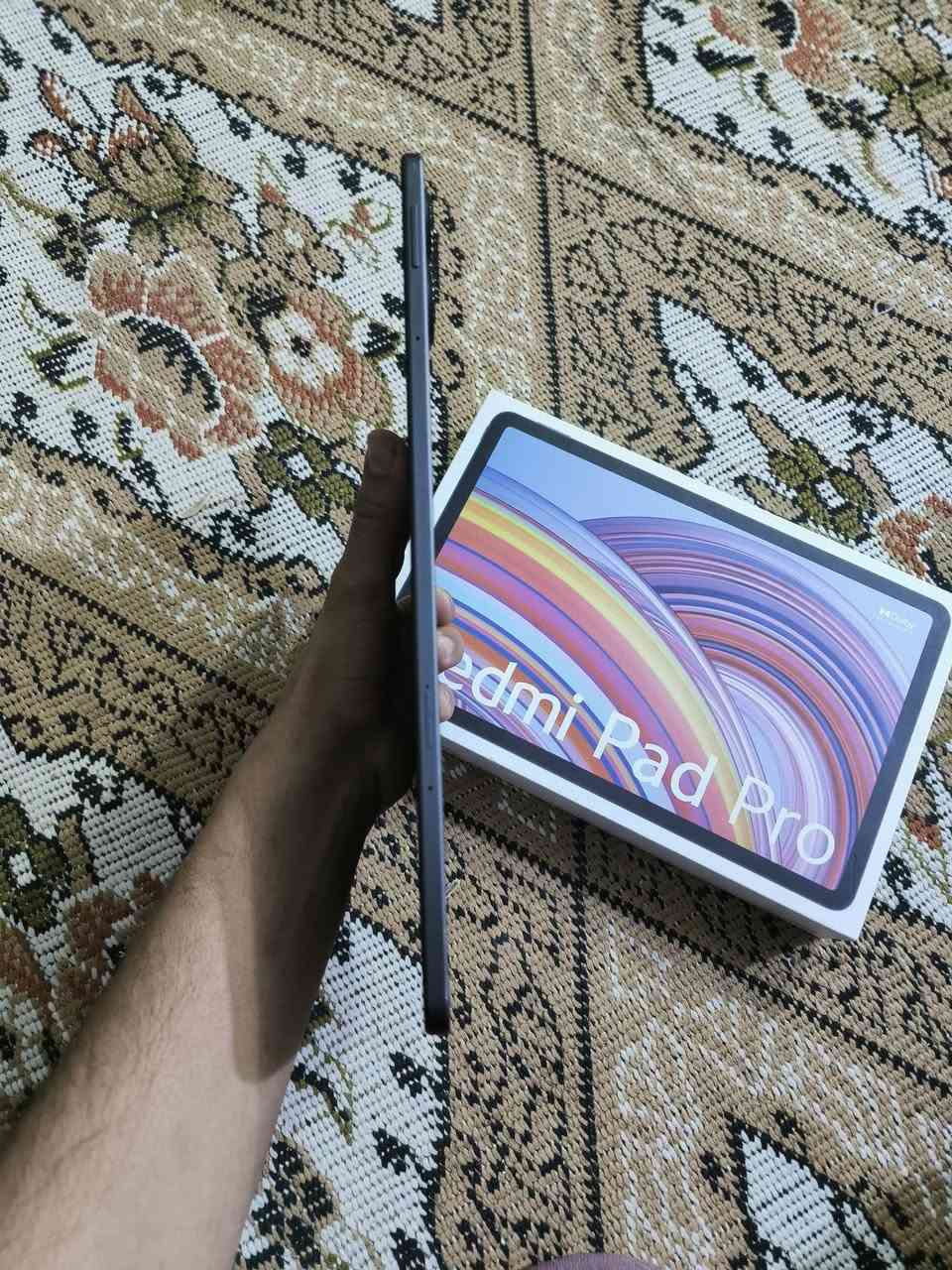 سلام عليكم ريدمي باد برو نضافة 95/100 

 ذاكرة 256 رام 8+8 غراض كاملة صوت ستيريو

شحن سريع 33 بطارية 10000 شاشه 120 هيرتز 

بي هواي مواصفات بي بس عواج كلش بسيط من الشركه 

مكفول من الخلل على وضع الشركة شاشه شخط مابيها 

سعره 285 وبي مجال لطيبين مكان (نجف)


**إذا كنت صاحب هذا الإعلان وتريد حذفه لأي سبب، رجاءا أرسل رسالة إلى الدعم الفني**