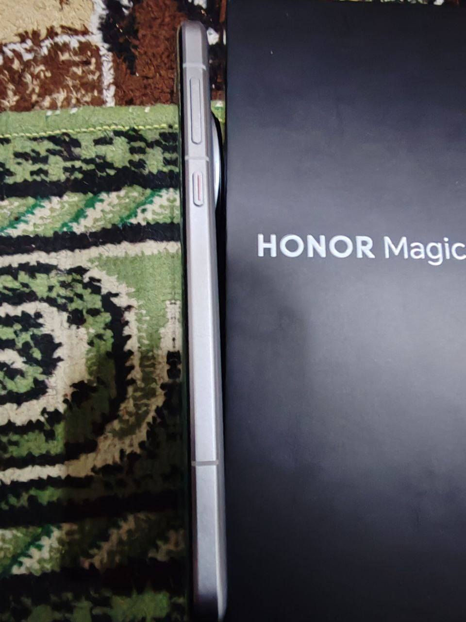 هون ماجك 7برو
جهاز نضيف كلش 
كامل ملحقات 
سعره 850
عنواني بغداد


**إذا كنت صاحب هذا الإعلان وتريد حذفه لأي سبب، رجاءا أرسل رسالة إلى الدعم الفني**