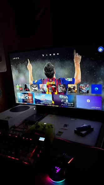 سلام عليكم ابلي اكسبوكس للبيع ويا هارد ssd 1 تيره بدون كيبورد وماوس وبدون يوبي اس  باكيت اكمل السعر 350قفل رقم التواصل *********** مكان بغداد الشعب
