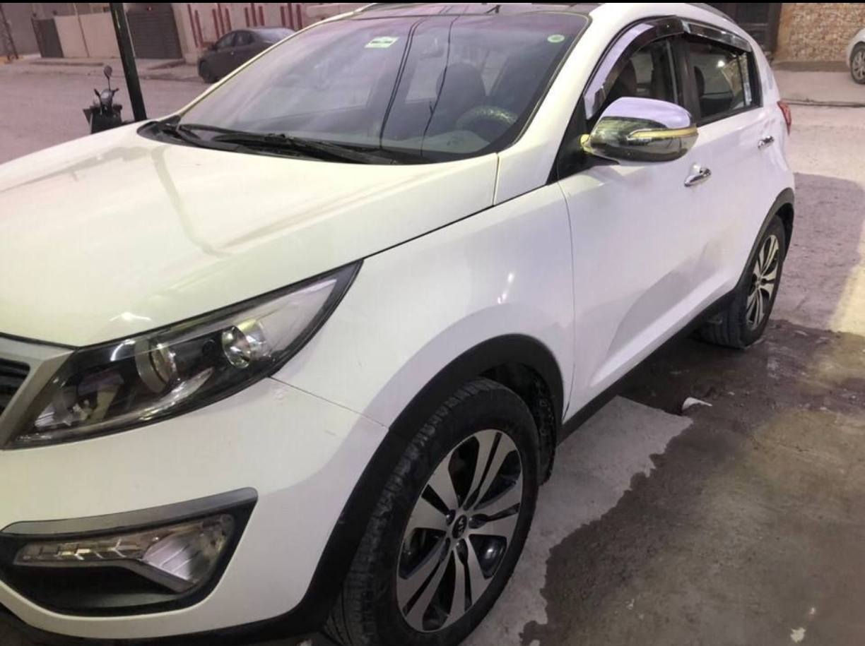 سلام عليكم كيا سبورتج موديل 2012
بيهه صبغ مقدمة البنيد ربع البنيد وبارد بلجنطه وشخط صغير بلباب الي خلف السكن السياره فقط المكينه مالتهه عين وحده لطشت الي جناي يغير مكينتهه افضل سعر ١١٥ وبي مجال
***********
حاليا رقم جديد
