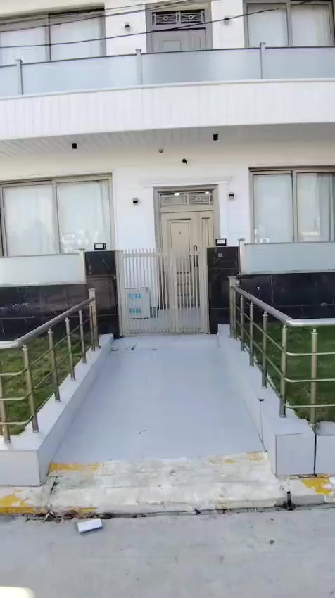 عندي بيت للبيع  في سليمانية منطقة رابرين
100 متر
غرف نوم 3
هول
صاله متبخ 
صحيات هولل 
ه جبيره
بي سباليت 
و دكت مغريبي 
ويه اثاث يبيع
فول مواصفات

وتساب ***********
تیلفون ***********
