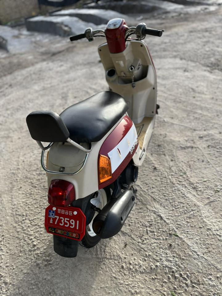 سلام عليكم دراجه بوليس نضيفه طالعه من معرض الخوين مكاتبه ومنفيس بيه شهر صاله دراجه برغي مانقصه خير من الله دراجه حلوه الاستفسار  ***********. وخاص متواجد موشراي لأتعبني حباب😂
