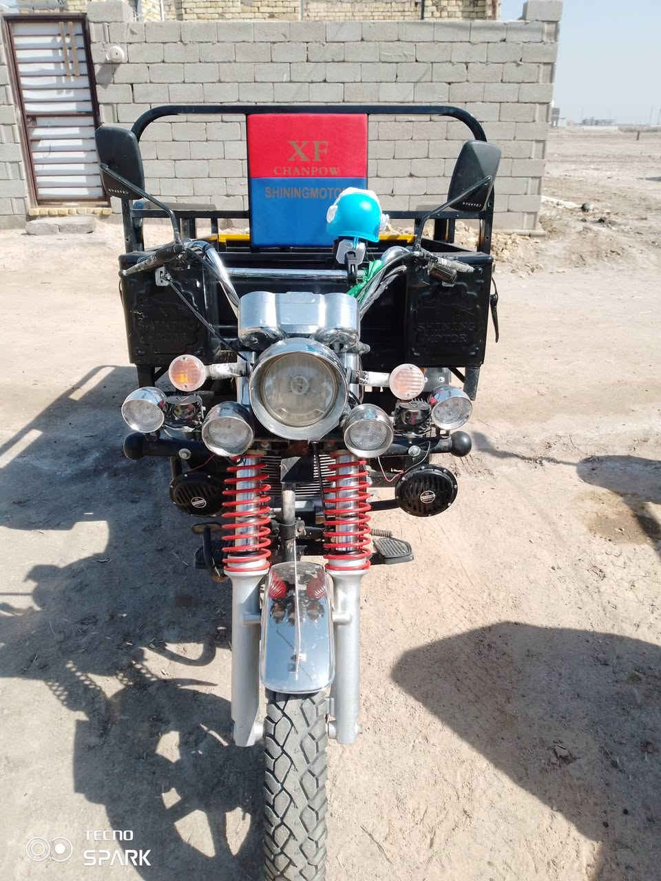 ستوته فحل للبيع موديل 23 اوراق بيها محرك 200 الستوته كامله كالنقص ما بيها السعر مليونين و600 رقم الهاتف 077 211 94671
