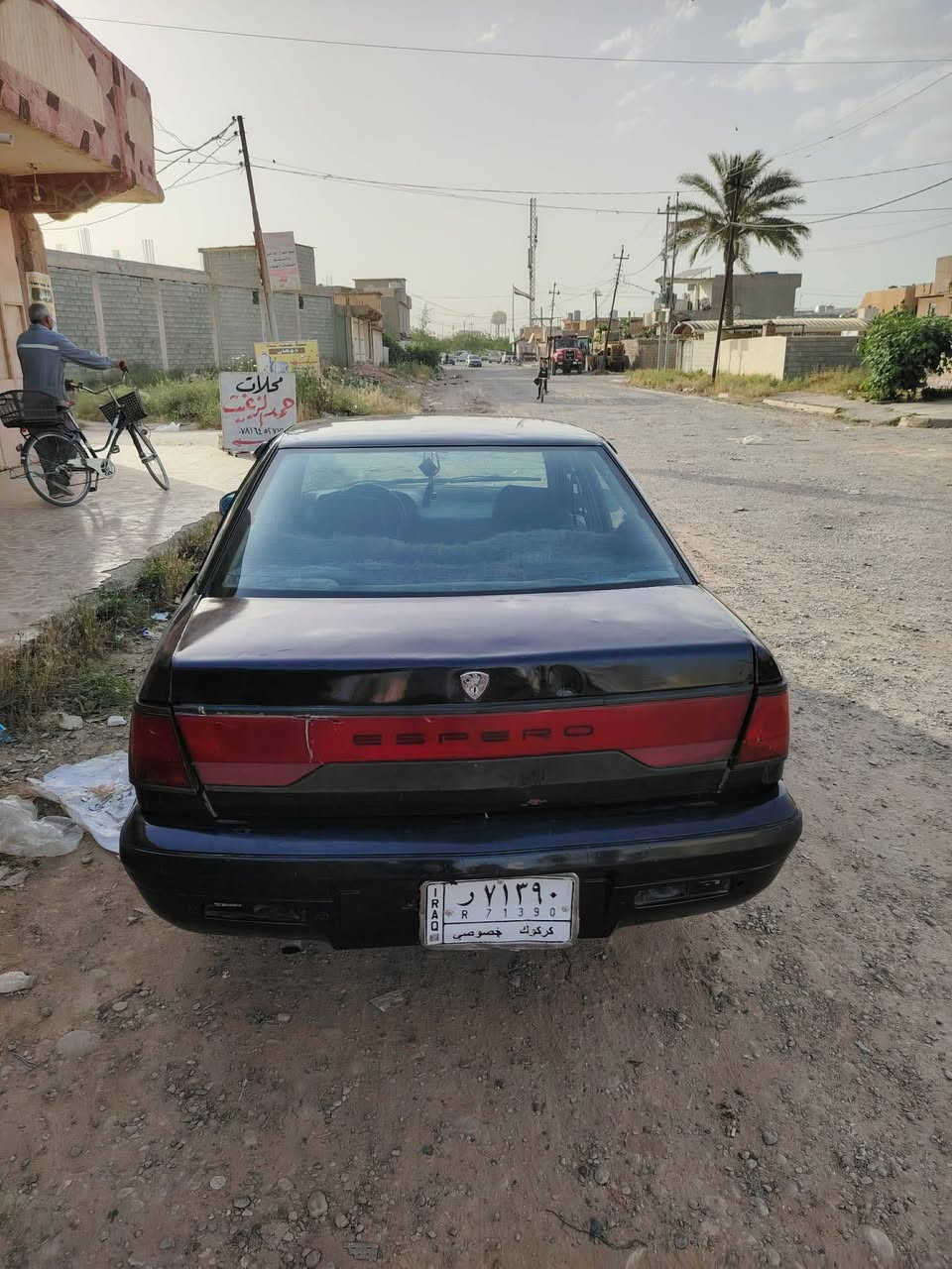 السلام عليكم
دايو اسبرو موديل 92
محرك اوبل كابريته حيل اقتصادي
لون نيلي 
تخم تاير جديد
كلشي مابيها شغل ومشي 
رقم كركوك  وكاله بسمي تحويل ثاني يوم تعل شوف ابعينك 
سياره حيل حلوه وكاعده
السعر /18$ وبها مجال قليل
ول شراي يحب يتصل 
***********
