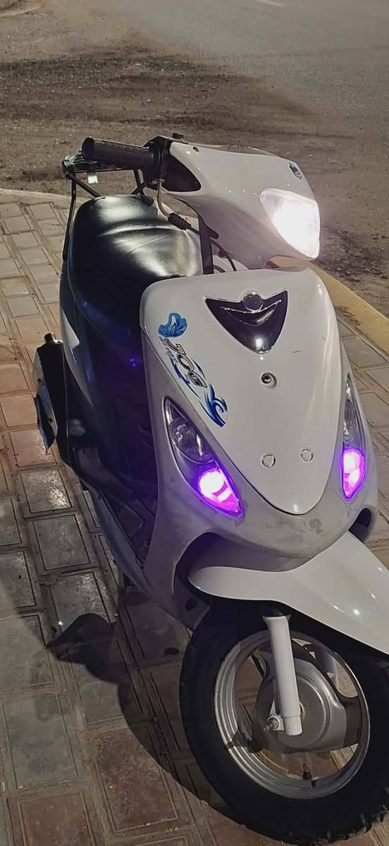 سلام عليكم دراجه ماكس منغوالي نضيفه كلش كهربائيات كله شغله تجي وتفحص بعينك كفرات ختم واحد كله بلاديه //فقط نقص سلاف//لون ابيض تخم تايرات جديد قفل ستيرن
سعر خاص وبخدمتك 
مكان كربلاء طويريج   رقمي  ***********
