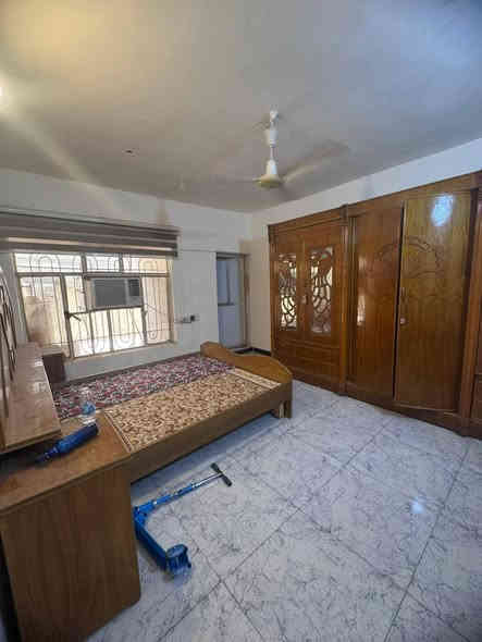 #دار_للبيـــــــــــــــــــع فارغ #استلام مباشر
فــــي حي #الامير موقع مميز  قرب مصرف الدم 

_______________________
المساحــــــة// 327  متر #ملك_صرف
واجهة/11م 
________________________
      🏠[ تفــاصيـل الــــدار  ]🏠

#الطابــــــــــق_الأرضـــــــــــــي🔹🧱

غرفة نوم وصاله وكليدور ومطبخ ومجمع صحيات وكراج وحديقه

#الطابـــــــــق_الثانــــــــــــــــي🔹🧱

غرفتين نوم وكليدور ومجمع صحيات

_______________________
من يرغب عرض عقاره فـــي صفحتنا يرجى الاتصال بنا 

***********    __*********** 

  #عـلي_قاضـي_جّـبران 
________________
