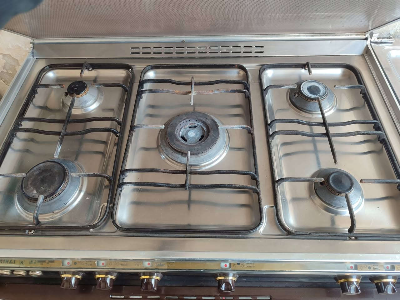 للبيع  كريازي مصري العنوان كفري 
***********
