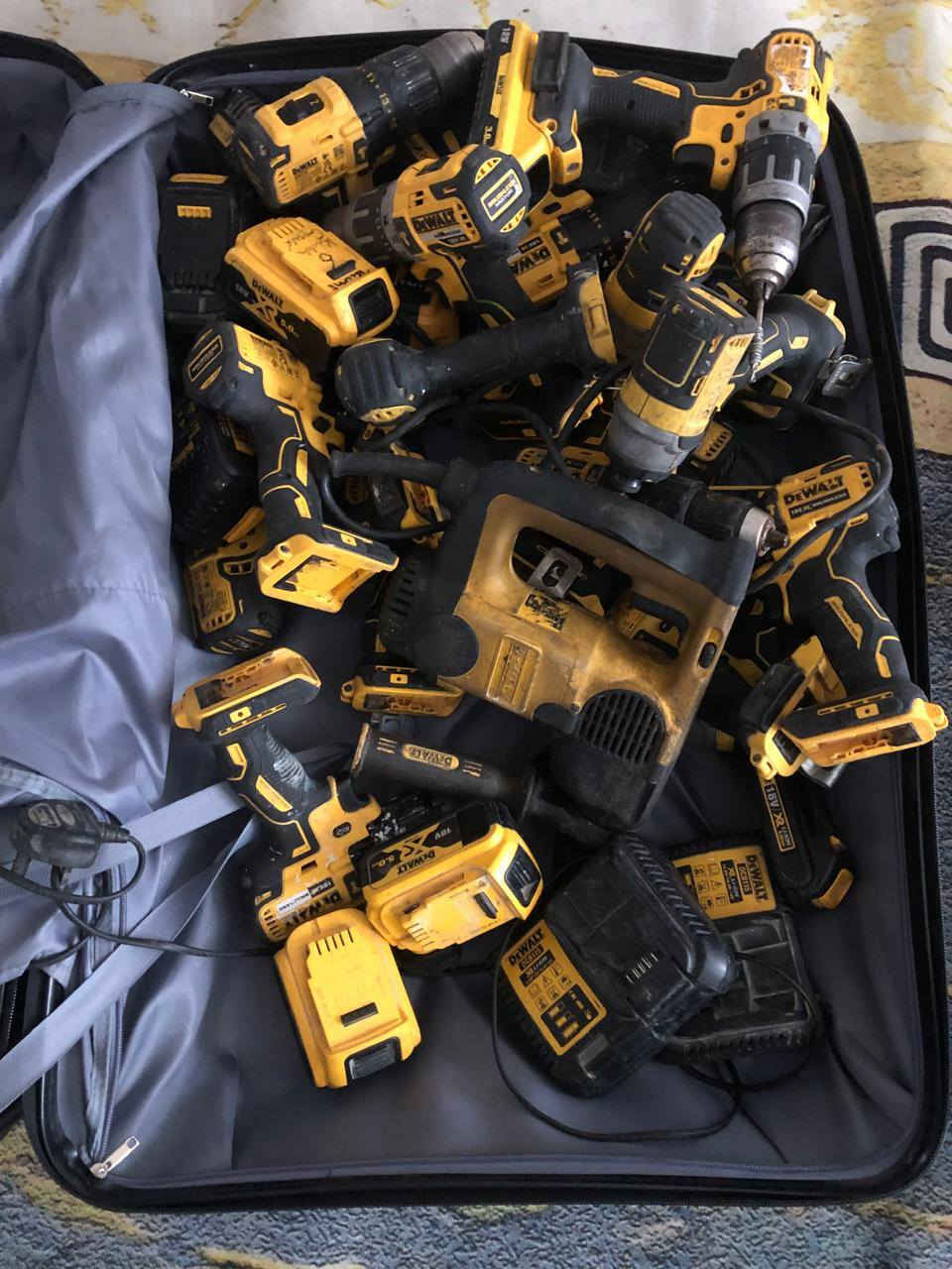 سلام عليكم تم وصول عدد يدويه باله اصلي  للتواصل ***********
