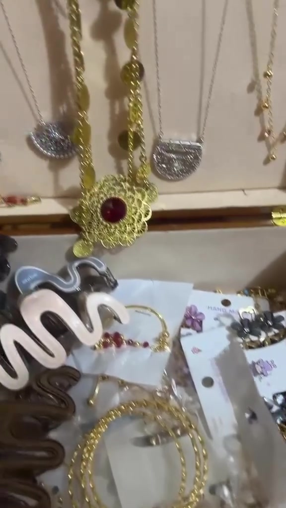 بنات عندي ذهب برازيلي مايكلب الله شاهد اشتريته من تركيا يخبل باالتصوير مامبين عندي بعد اهواي


**إذا كنت صاحب هذا الإعلان وتريد حذفه لأي سبب، رجاءا أرسل رسالة إلى الدعم الفني**
