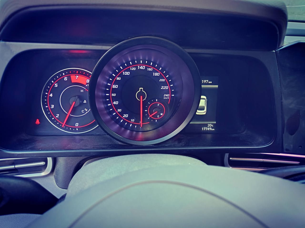 السلام عليكم النترا 23 خليجي فول ومواصفات بيها بارد شاملق السياره كفاله والسعر 177. محرك 1600  ***********
