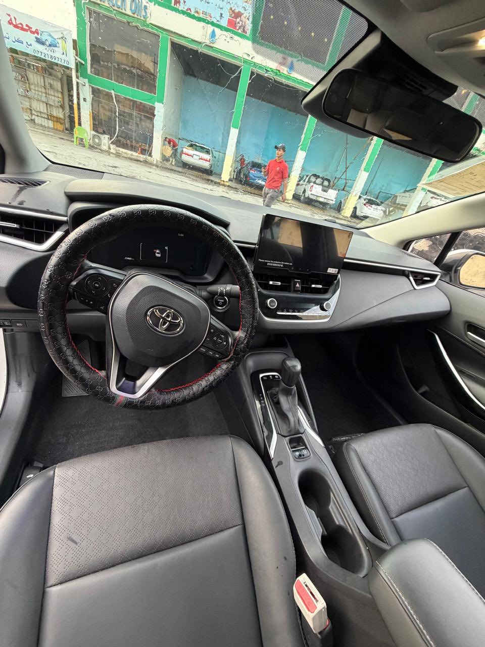 السلام وعليكم كورلاء مديل 25 سيارة ماشيه 22 الف كفاله عامه سعرها 150بيها فقط بارد بل باب الخلفي خفيف كلش واضح بل صور سياره هايبرد وبانزين فول الفول بعدها بوضع الشركة السعر 150
***********
