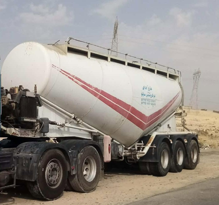 السلام عليكم للبيع سايلو سمنت فقط (بطل) شركة طارق حاجي موديل 2013 نظيف وشرط تخم تاير عالشغل مباشر 
مكان الشرقاط للاستفسار اكثر الاتصال ***********

