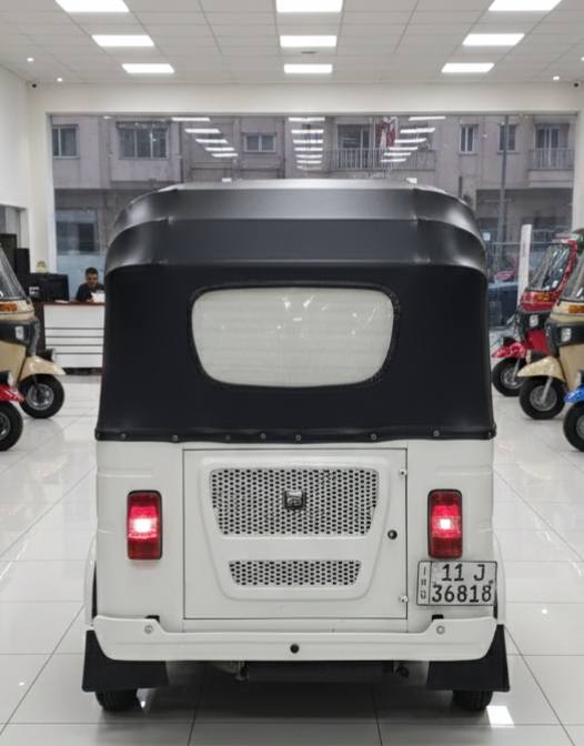 السلام عليكم
تكتك موديل 2022
رقم وسنوية تحويل ثاني يوم
نضافة خير من الله 
لا تبخير ولا تنقيص واي اخياسات مابيهه 
كلشي شغال وعل ابلاد ما مبدل اي شي بيهه
مكان صاحب التكتك  واسط قضاء العزيزية 
اي استفسار اتواصل عل خاص او اتصل عل رقم 
[***********]
