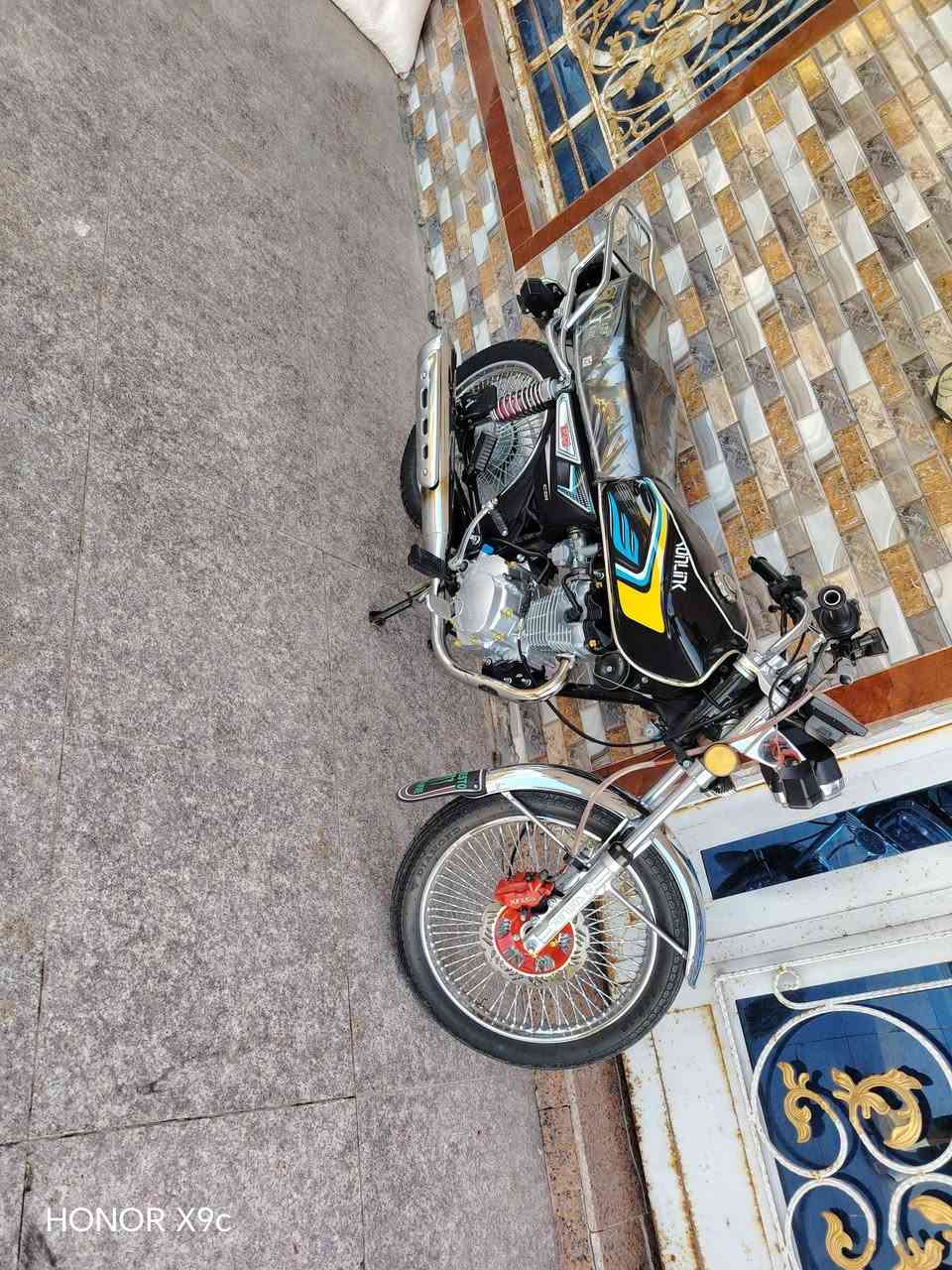 السلام عليكم دراجة موديل ٢٥ تايكر مكفوله كفاله عامه السعر ٨٠٠ وبيه مجال تصل عل الرقم ***********
