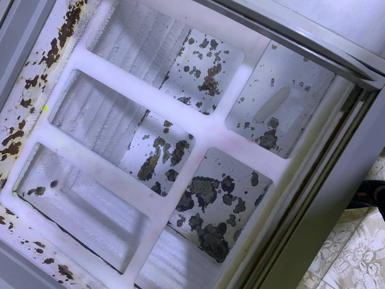 مجمده  ايسكريم للبيع سعر ٤٥٠   مكاني بغداد المحموديه               8درجات تبريد 
 *********** بي واتساب ✅
