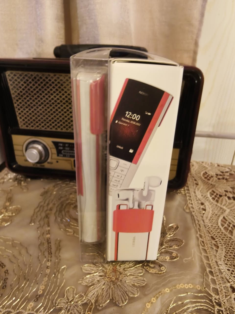 نوكيا 5710 الاصلي 
ايربود بالظهر


**إذا كنت صاحب هذا الإعلان وتريد حذفه لأي سبب، رجاءا أرسل رسالة إلى الدعم الفني**