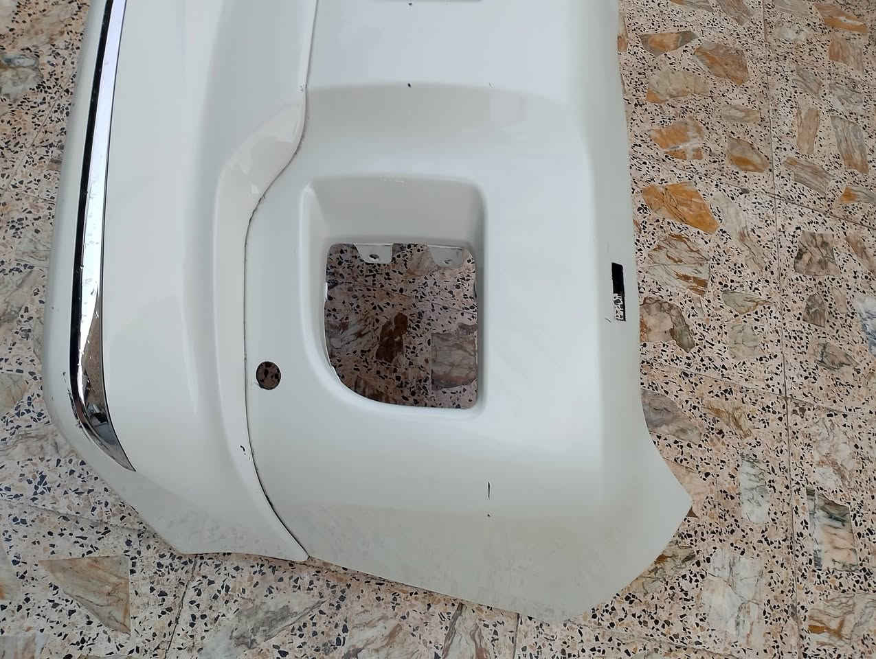 سلام عليكم دعاميه لاندكروز من 12الى15 سعر 100الف مكاني بغداد ***********
