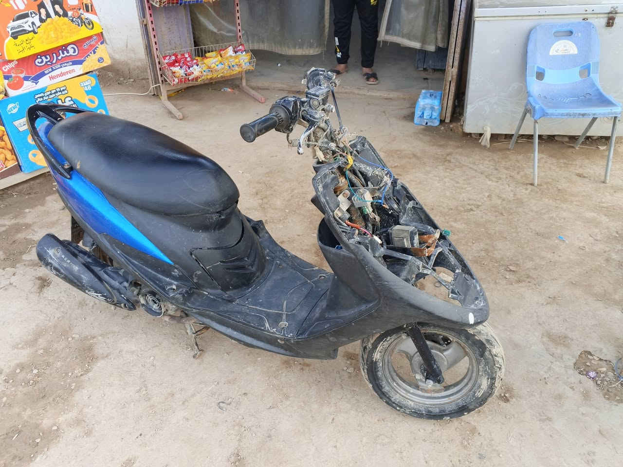 دراجة ماكس عدلة للبيع مجفتة مرة وحدة وملحوم الشاطي تشغل هندر لان معوزة شحن باتري وكفر امامي مكاني الاسكان الصناعي النسيج


**إذا كنت صاحب هذا الإعلان وتريد حذفه لأي سبب، رجاءا أرسل رسالة إلى الدعم الفني**