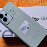 ريلمي GT 2 برو • ٢٥٦/١٢ رام • ملحقات كاملة