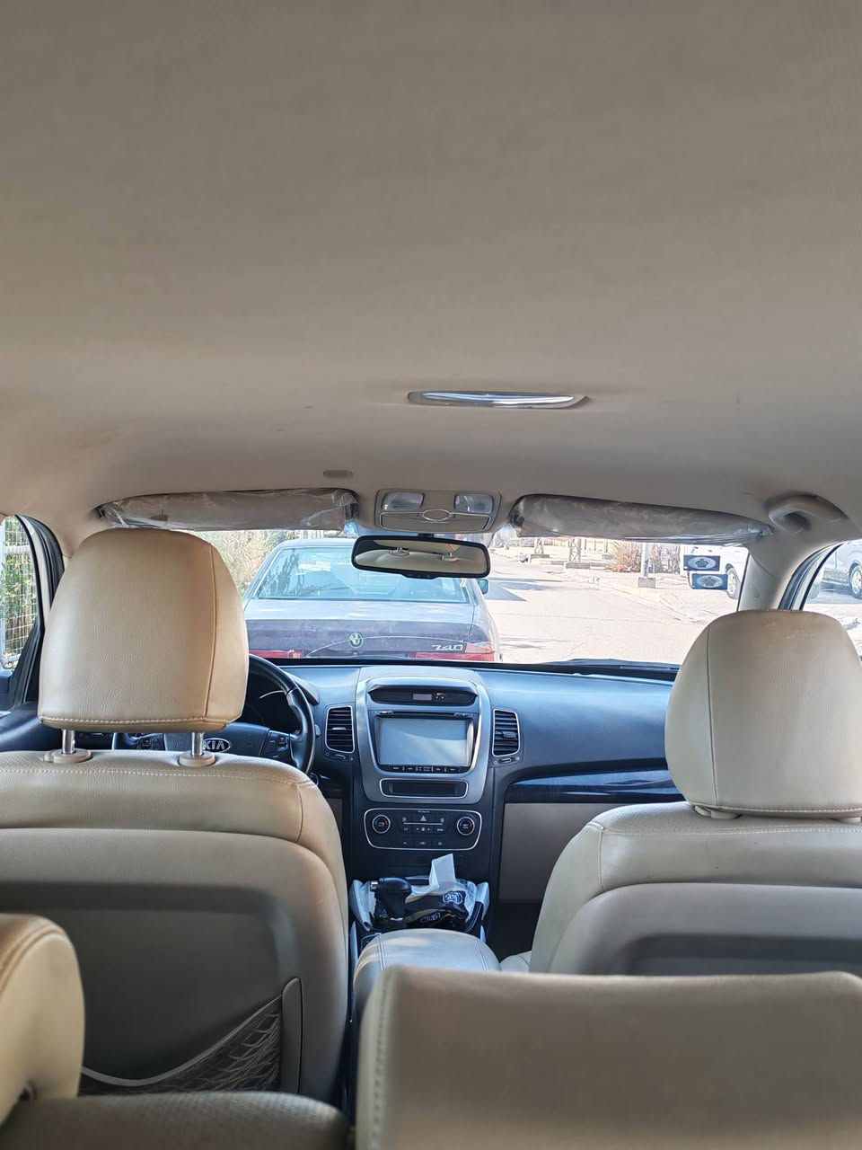 كيا سورنتو ٢٠١٥
خليجيه فول ماعده الفتحه والبصمه مكفوله كفاله عامه رقم واسط بأسمي تحويل مباشر مكاني كوت مركز مدينه السعر خاص 
رقم الهاتف ***********
