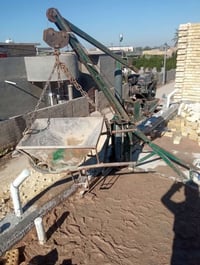 ونج لتصعيد وتنزيل كافه مواد البناء 07816882403