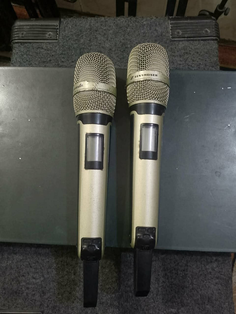 مايك واير ليس سنهايزر يدات ثنين باب اول
البيع ***********
