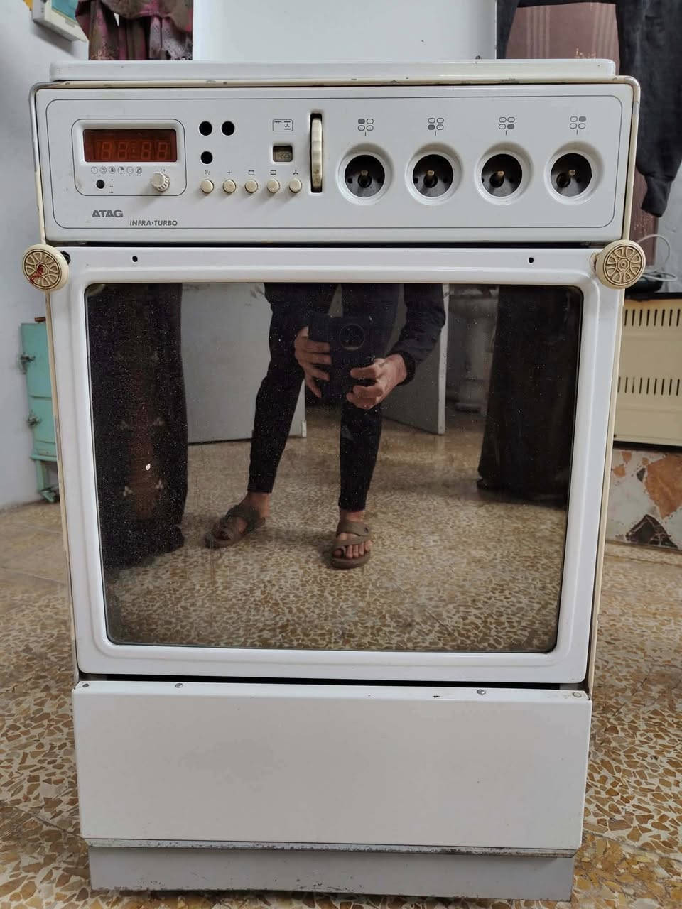 السلام عليكم مكلفه بل نشر 
طباخ نظيف 
بل قدس  
نظيف بس الفرن ميشتغل 
 السعر ٣٠


**إذا كنت صاحب هذا الإعلان وتريد حذفه لأي سبب، رجاءا أرسل رسالة إلى الدعم الفني**