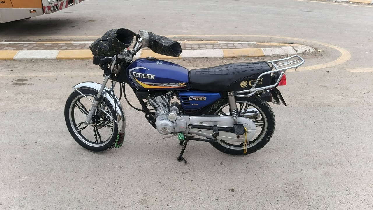 سلام عليكم دراجة للبيع نوع سيفان موديل 2020 مكينه مچفته جديد السعر 450 العنوان تكريت القادسيه والمو شراي لا يتصل ولا يكسر بل حلال رقم الهاتف ***********
